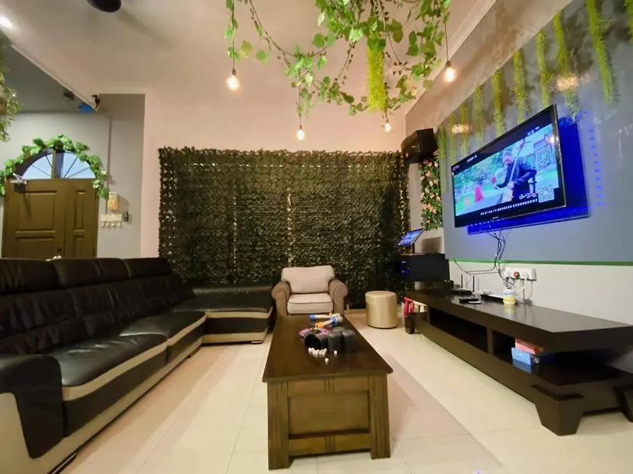 A02 Homestay In Taman Daya Johor Bahru