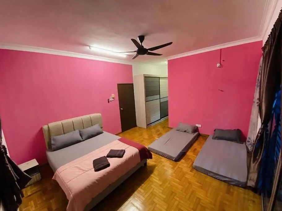 A02 Homestay In Taman Daya Johor Bahru 0*,
